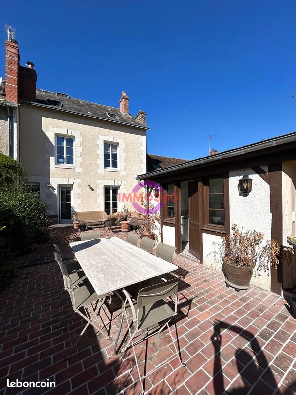 Maison 7 pièces 141 m² · à Vendôme · 141 m² · 367 000 €