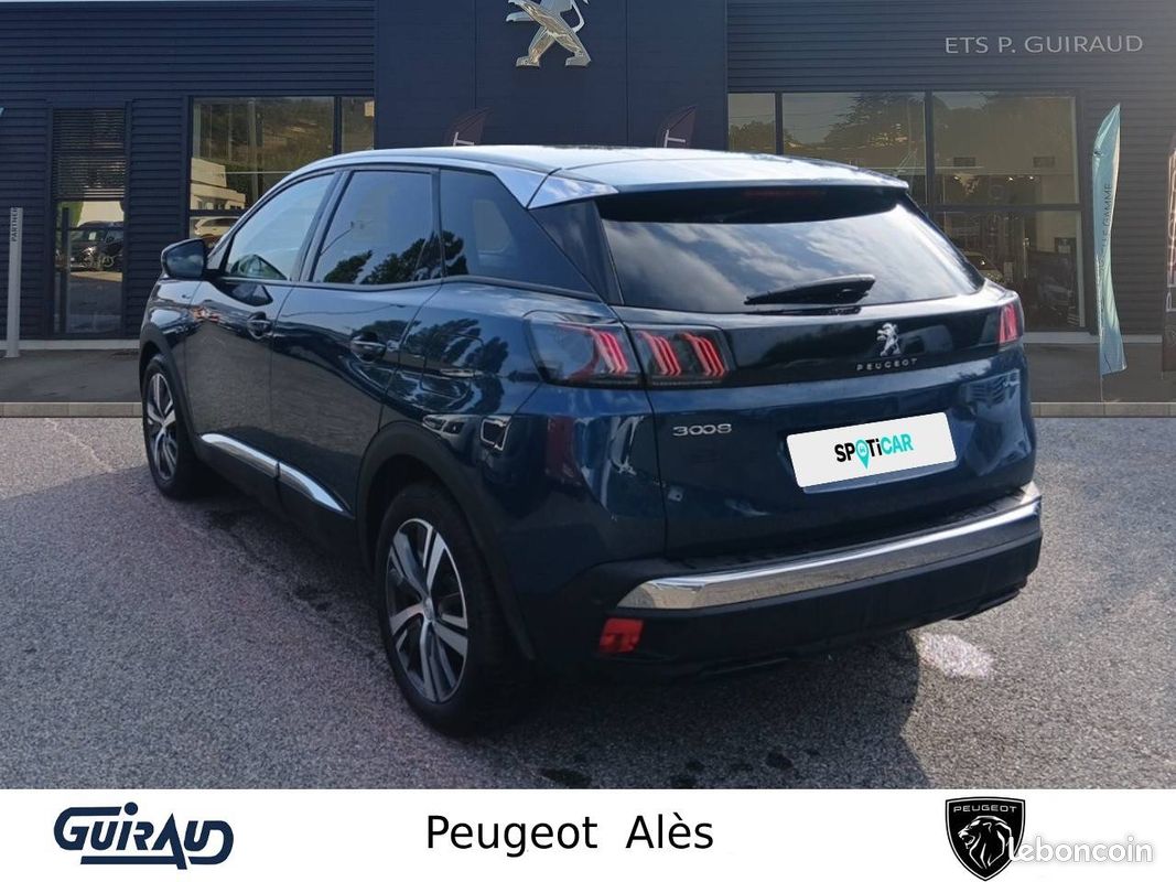 PEUGEOT 3008 Hybrid 225 e-EAT8 Allure Pack (image 7)