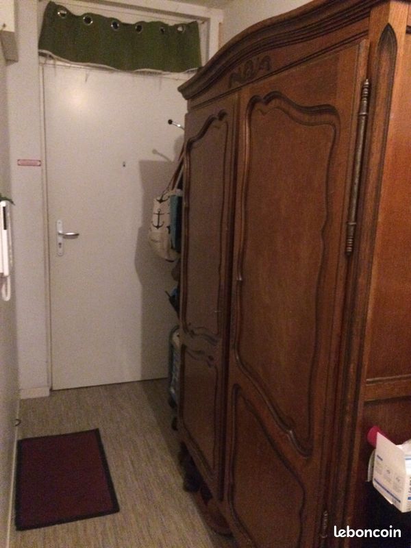 Armoire en très bon état (image 1)