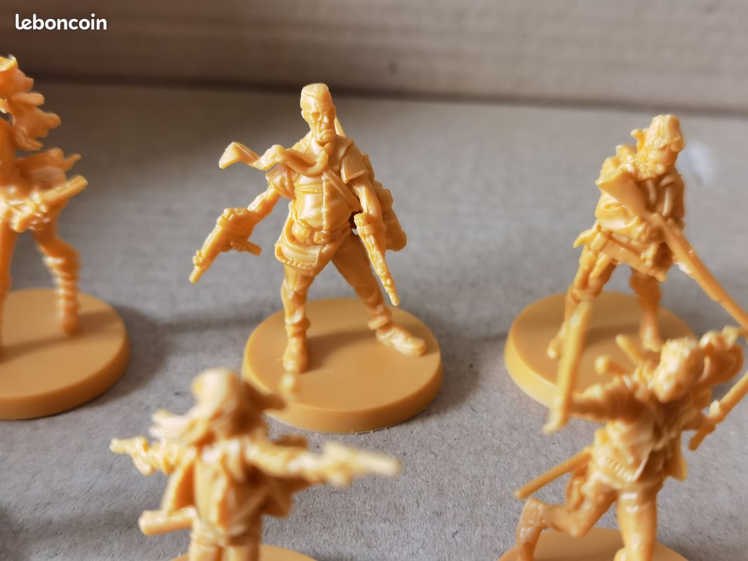 Lot de 3 ou 4 Figurines de personnages – ZOMBICIDE (image 10)