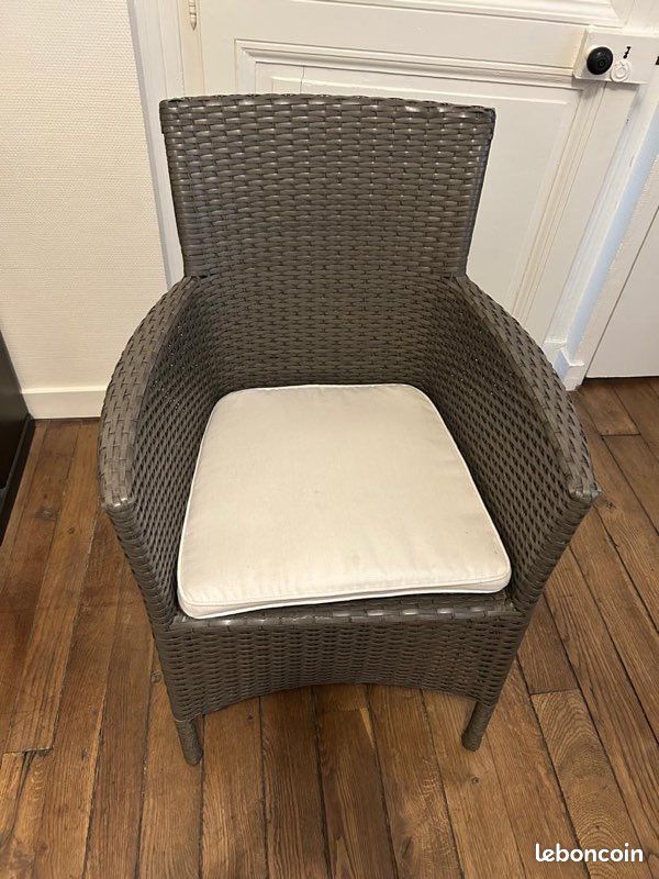 Chaise de jardin en très bon état (image 1)