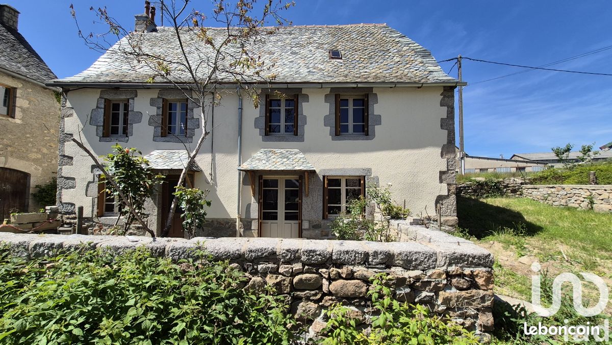 Maison 4 pièces 110 m² · à Entraygues-sur-Truyère · 110 m² · 85 000 €
