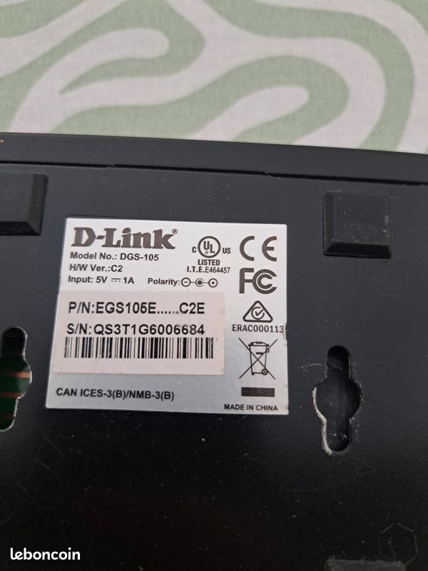Switch D-LINK DGS105 (image 2)