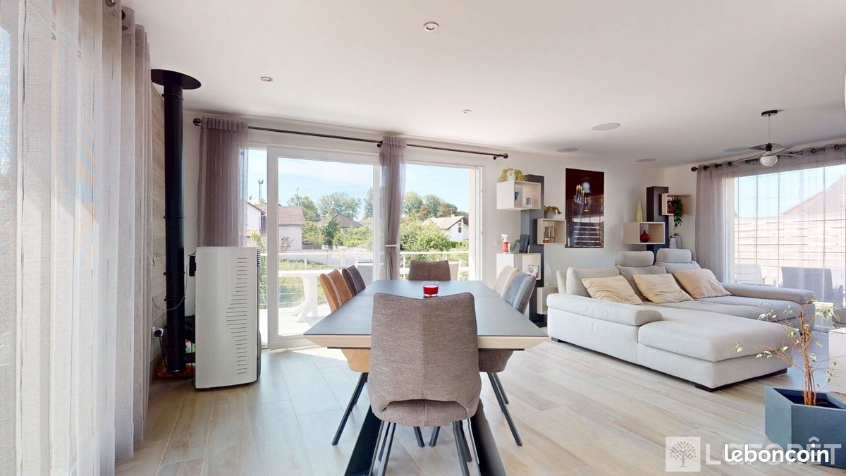 Maison 6 pièces 145 m² · à Besançon · 145 m² · 489 000 €