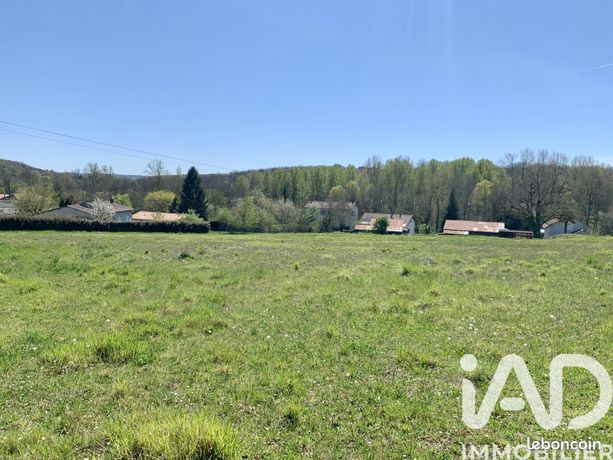 Terrain 5693 m² Paussac-et-Saint-Vivien
