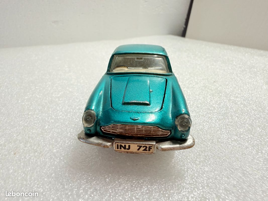 Aston Martin DB 6 voitures classiques à acheter | Classic Trader