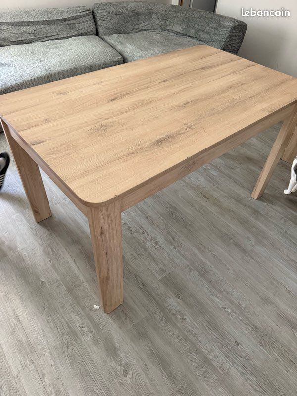 Table à manger (image 1)