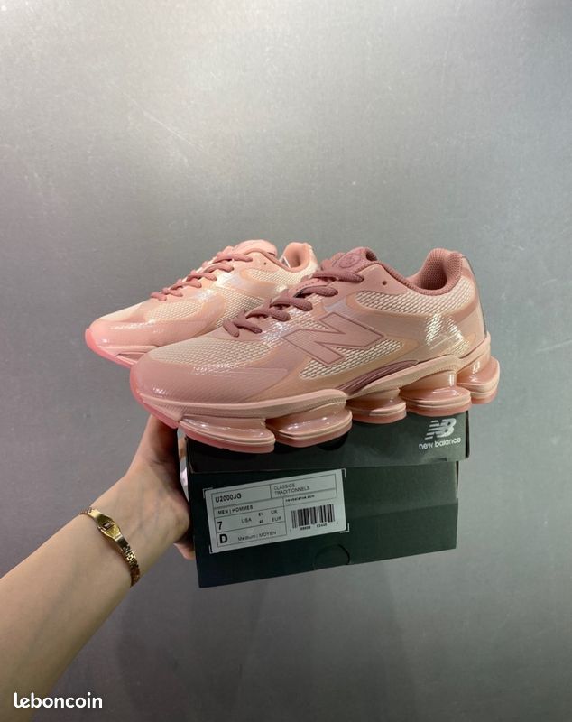Baskets New Balance Bleu rose 40 nouveau (image 1)