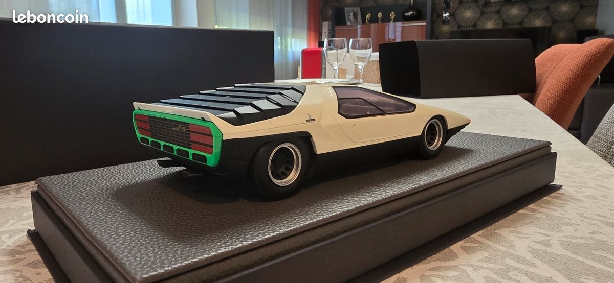 TOP MARCHE DA COLLEZIONE 1/18 - ALFA-ROMEO CARABO - 1968 TOP084B TOP MARCHE DA COLLEZIONE 1/18 - ALFA-ROMEO CARABO - 1968 TOP084B
