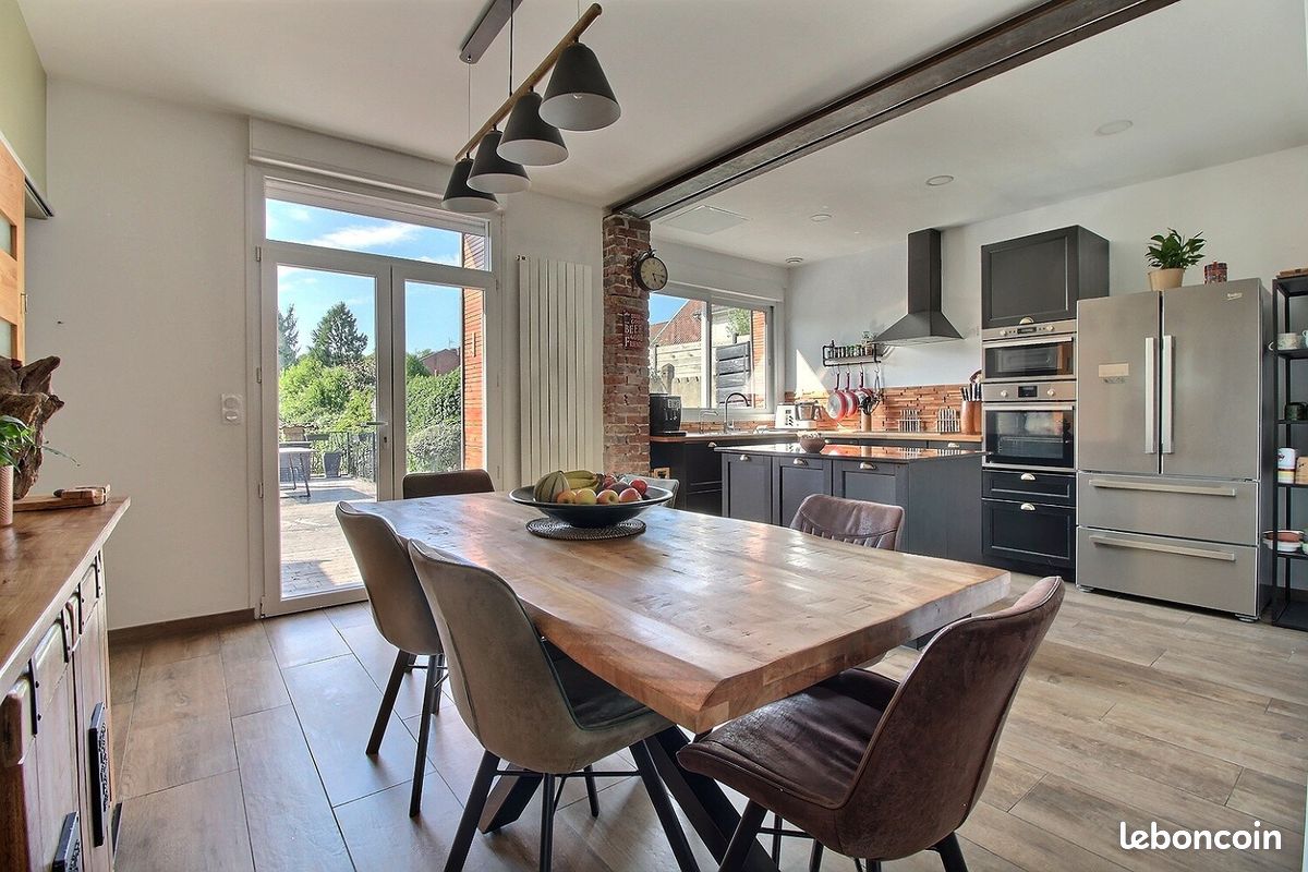 Maison 6 pièces 104 m² · à Valenciennes · 104 m² · 275 000 €