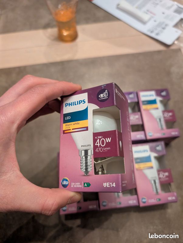 Lot de 7 ampoules LED Philips E14 – Blanc chaud 2700K – Équivalent 40W (image 2)