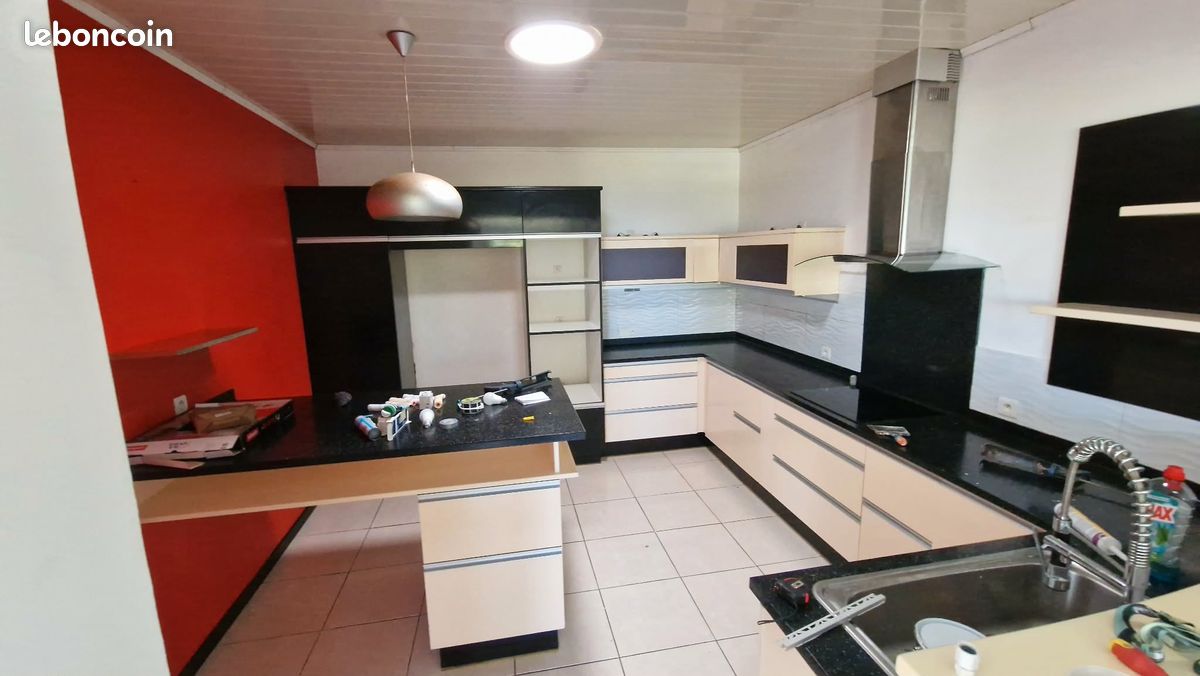 Maison 5 pièces 120 m² · à Saint-Joseph · 120 m² · 920 €/mois