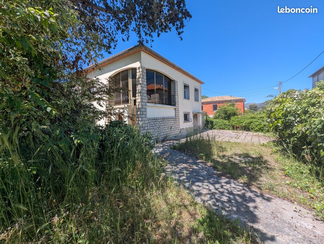Maison 6 pièces 145 m² · à La Penne-sur-Huveaune · 145 m² · 470 000 €