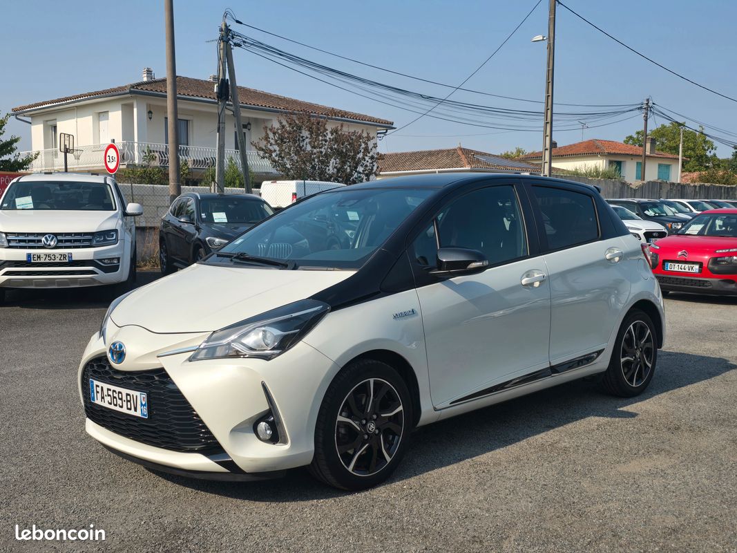 TOYOTA Yaris 3 Phase 2 Fab France 1.5 VVTi HSD Hybrid 100h E-CVT 75 cv Boîte auto Collection (image 1)
