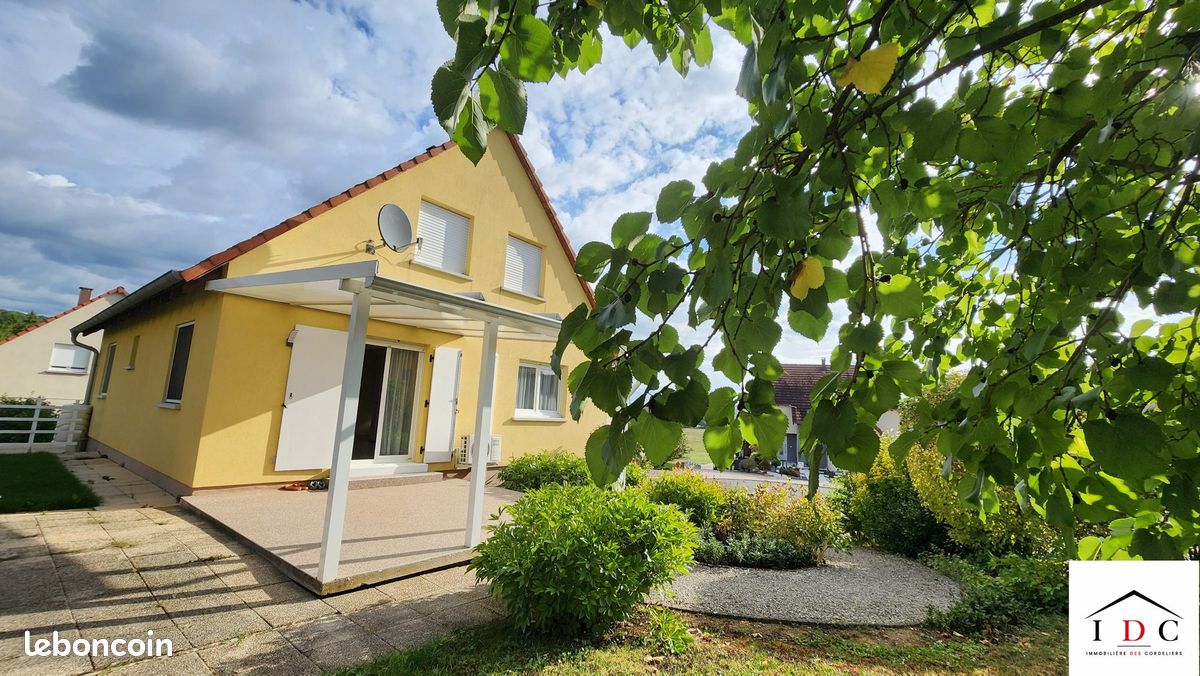 Maison 4 pièces 113 m² · à Diedendorf · 113 m² · 240 000 €