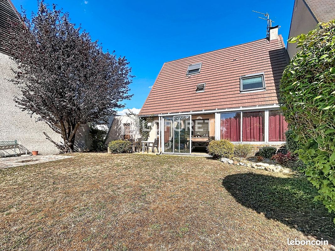 Maison 7 pièces 155 m² · à Noiseau · 155 m² · 410 000 €