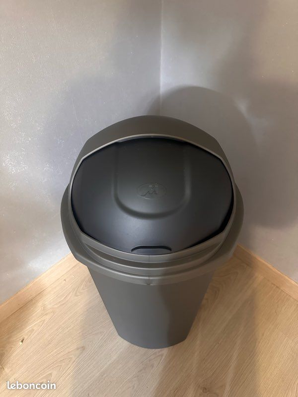Poubelles (image 2)