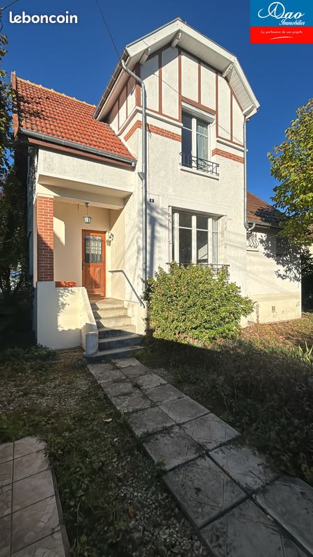 Maison 5 pièces 103 m² · à Sainte-Savine · 103 m² · 219 000 €