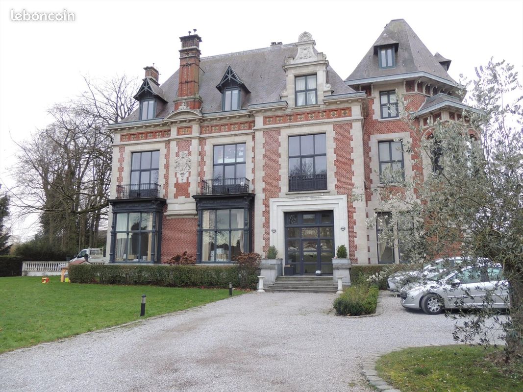 Appartement 4 pièces 173 m² · à Mouvaux · 173 m² · 1 730 €/mois