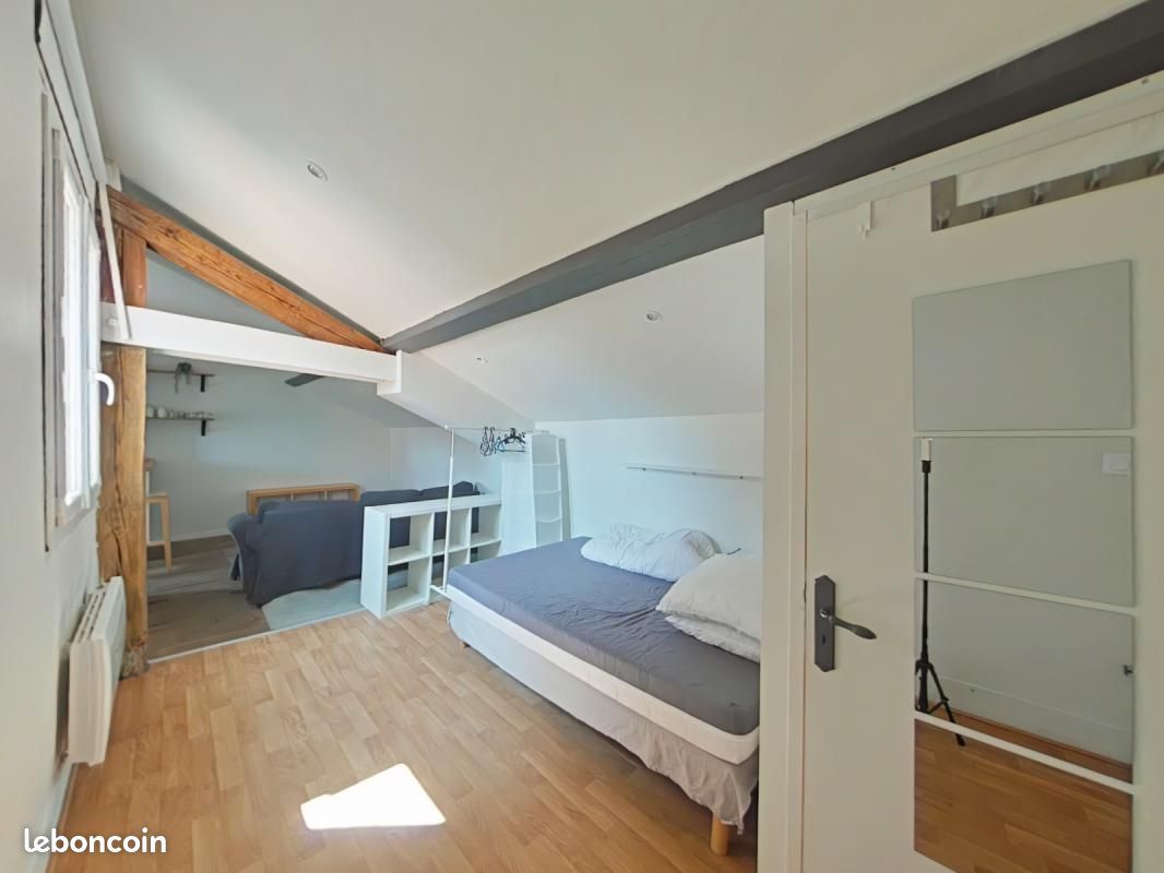 Appartement 1 pièce 24 m² · à Saint-Étienne · 24 m² · 395 €