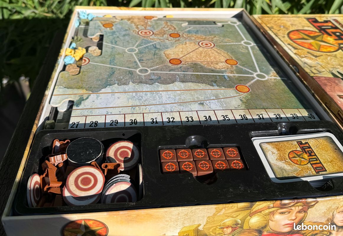 DUST - Jeu De Plateau Stratégie Rétro-futuriste - Édition Ubik Pour Collectionneurs