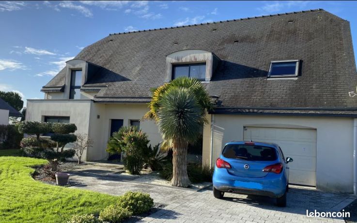 PLEUMELEUC, spacieuse maison T7 194m²