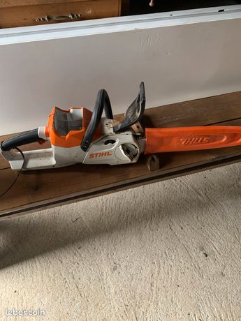 Chaine tronconneuse stihl d'occasion - Matériel et outils de bricolage -  leboncoin