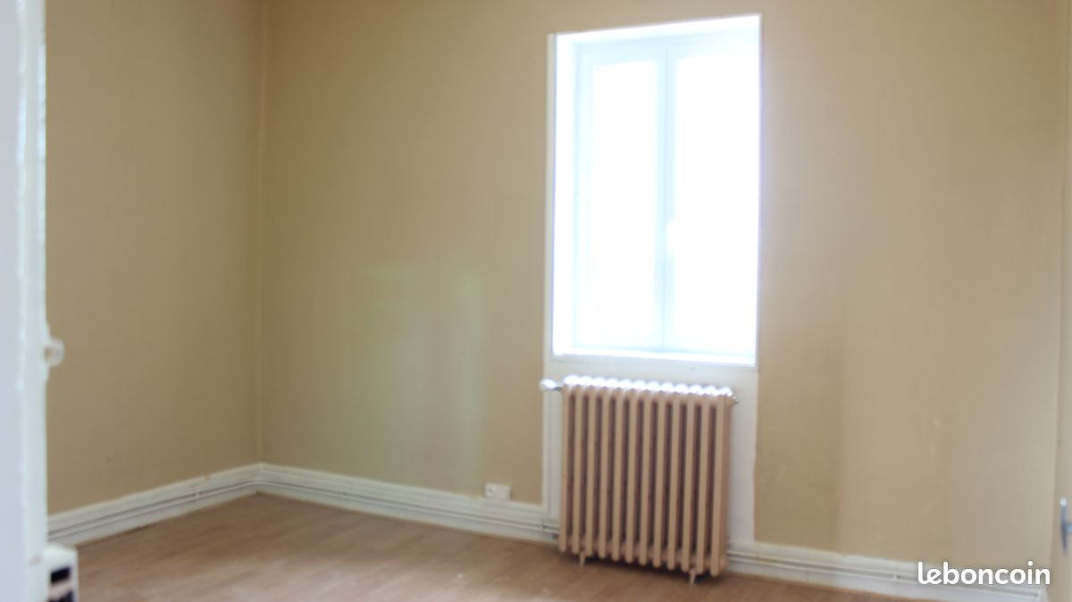 Appartement 3 pièces 58 m² · à Commentry · 58 m² · 550 €/mois