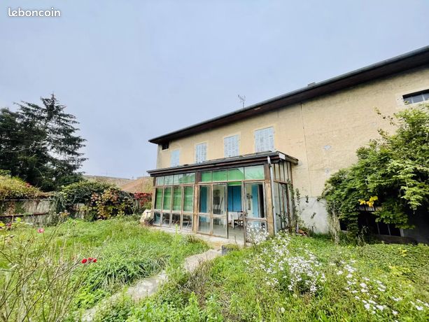 Maison de village 6 pièces 227 m²