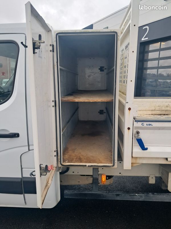 Renault Master Benne avec Coffre 2.3 dci 130 ch Confort 3.5t 49900 kms et 11/2021 (image 4)