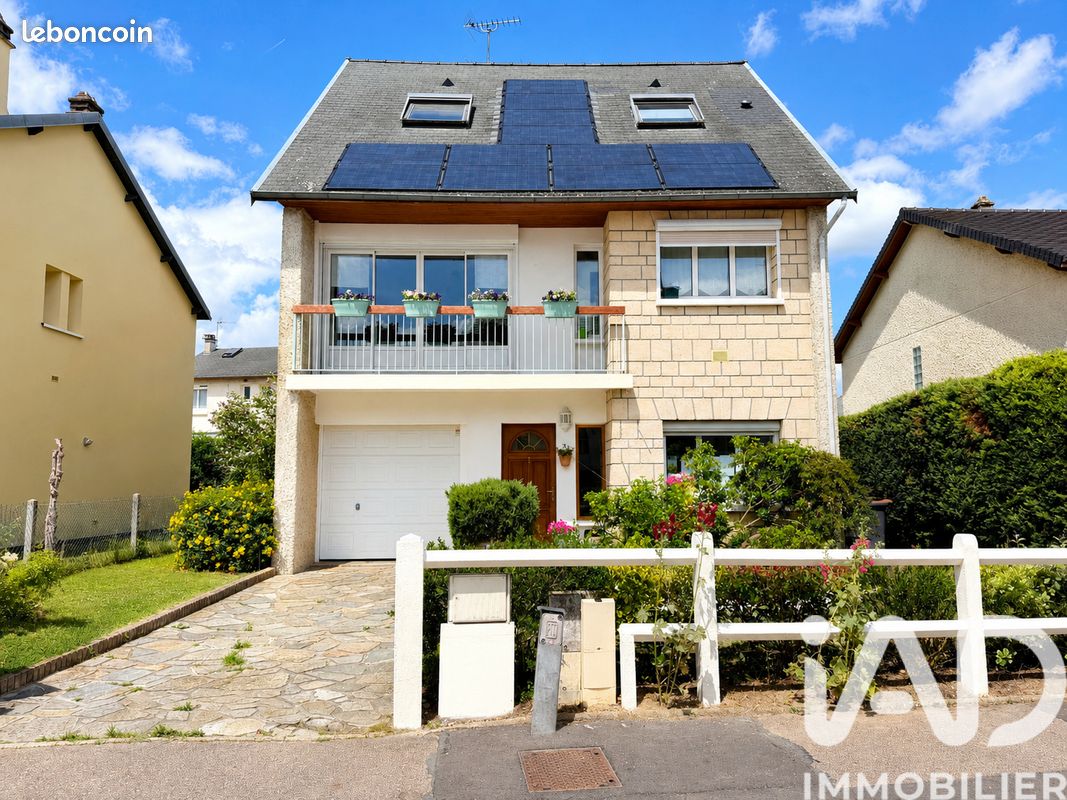 Maison 7 pièces 126 m² · à Ecquevilly · 126 m² · 339 000 €