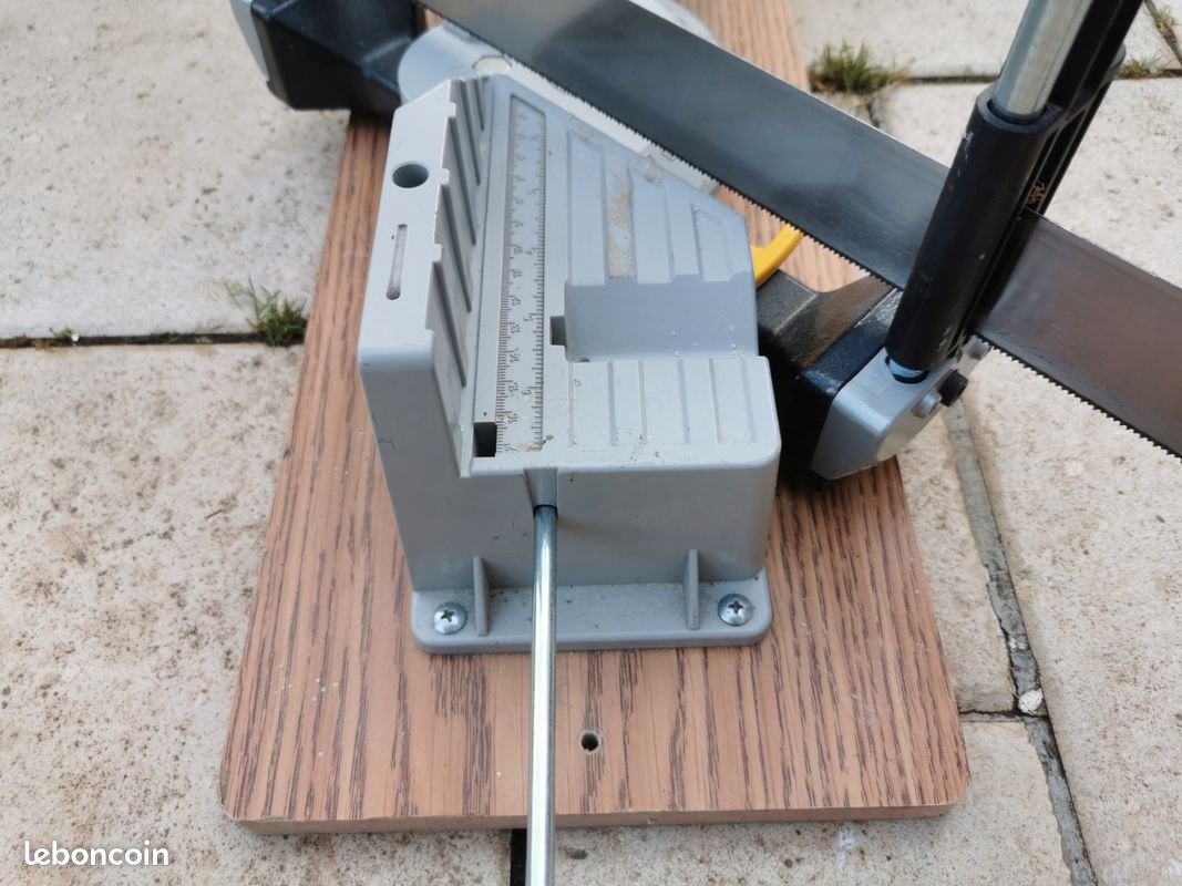 Scie à onglets manuelle PEUGEOT Energysaw-600 - Bricolage