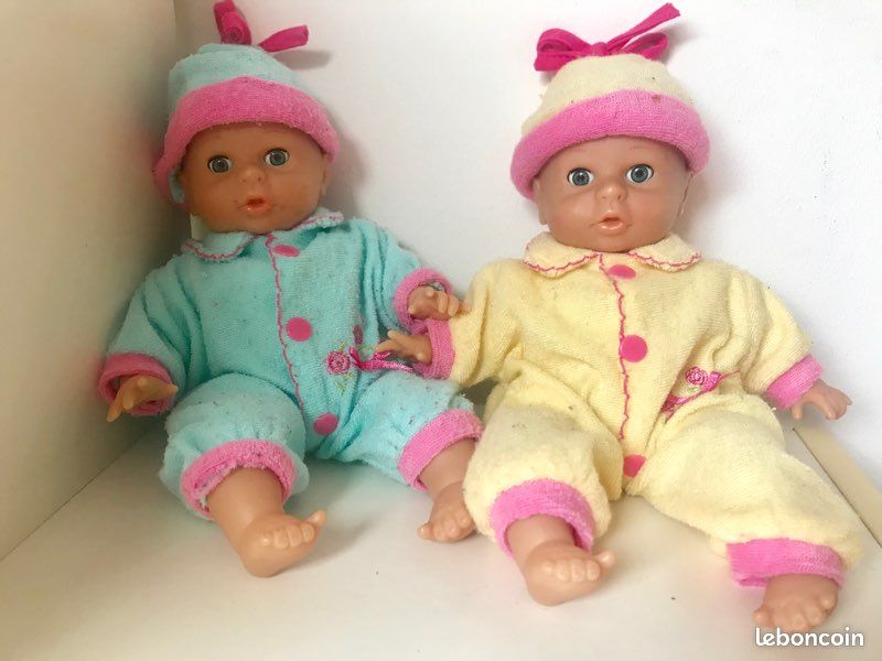 2 bébés jumeaux très mignons habillés mattel (image 1)