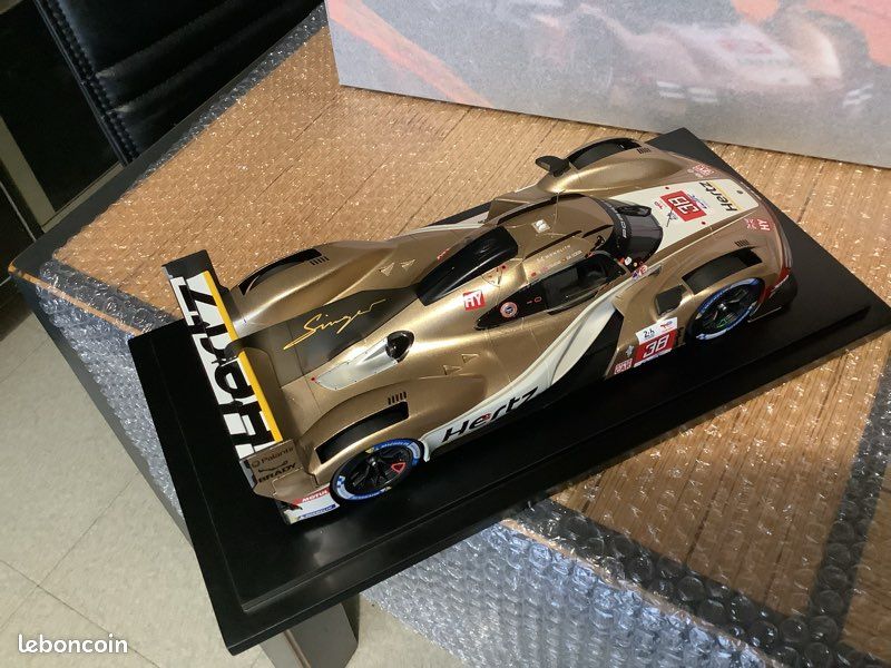 Porsche 963 Hertz au 1/18, 24h du Mans 2023 Spark Neuf, 700 Pièces (image 11)