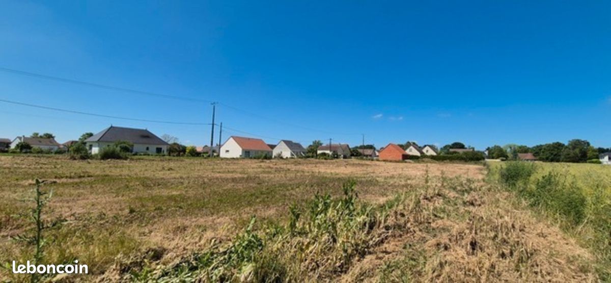Terrain 600 m² · à Plivot · 59 000 €