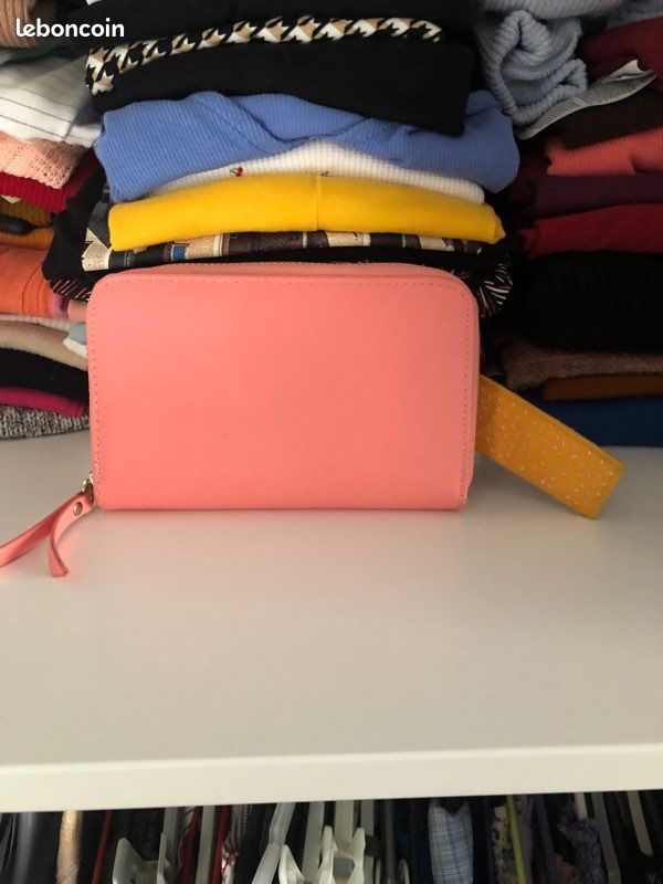 Pochette porte documents ou cartes (image 2)