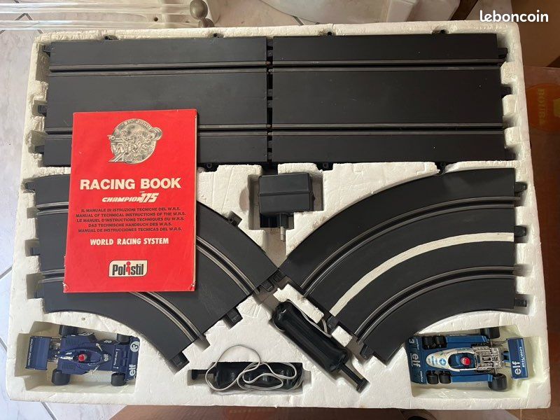 Circuit électrique Polistil Lotus F1 Années 70 - Échelle 1:43 - Fonctionnel - Occasion Bon état