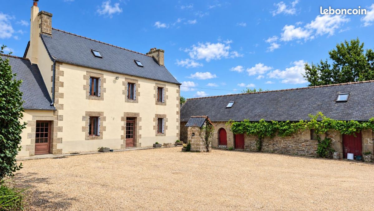 Maison 4 pièces 100 m² · à Plougonven · 100 m² · 322 000 €