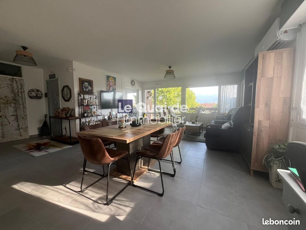 Appartement 4 pièces 86 m² · à Voiron · 86 m² · 250 000 €