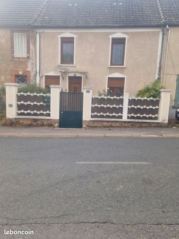 Maison 4 pièces 85 m² · au Breuil · 85 m² · 89 000 €