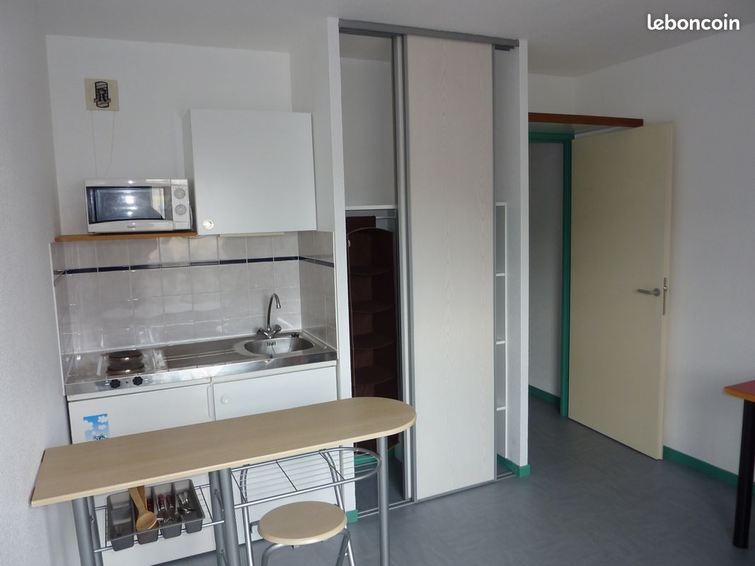 Appartement 1 pièce 20 m² · à Saint-Étienne · 20 m² · 365 €