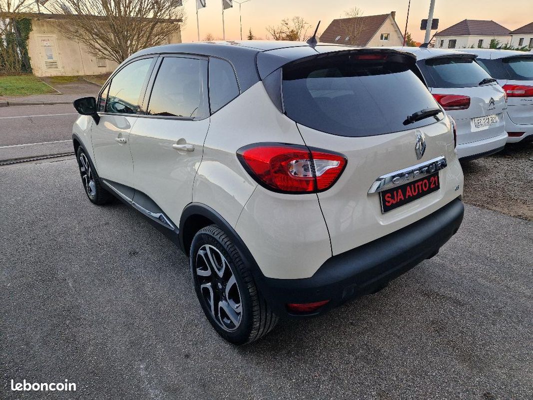 Renault Captur dCi 110 Energy Intens - Voitures