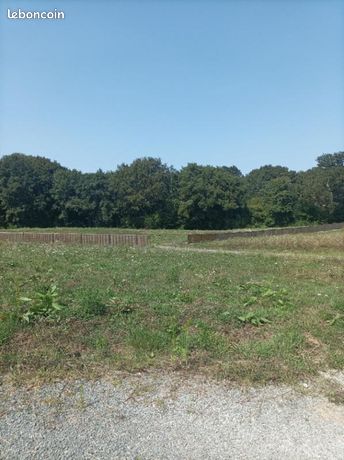 Terrain 434 m² Benet