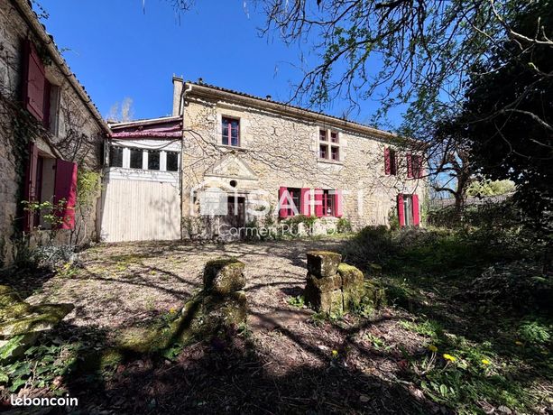 Maison 12 pièces 305 m²