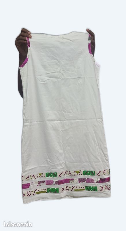Robe (image 1)