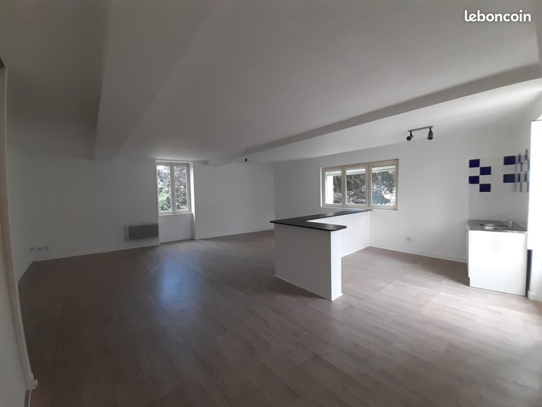 Appartement 5 pièces 110 m² · à Alixan · 110 m² · 780 €/mois