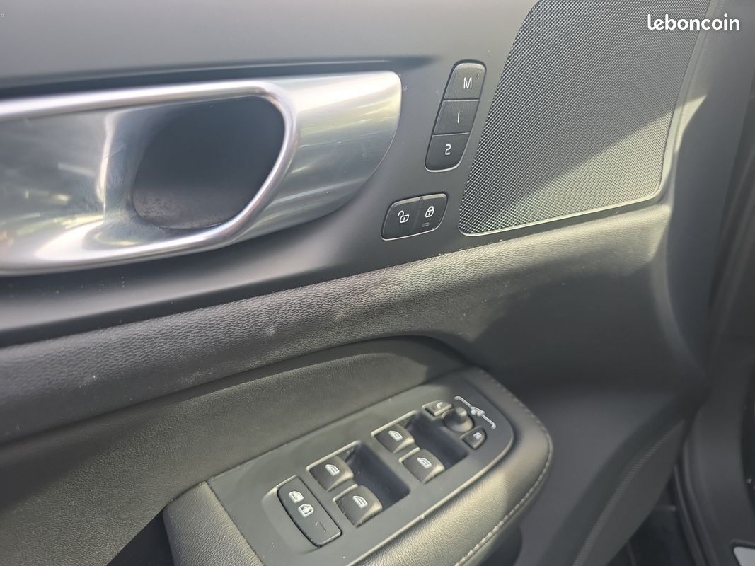 VOLVO V60 253 ch + 145 ch Geartronic / 8 Plus T6 AWD Recharge (image 19)