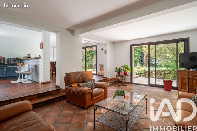 Maison familiale 5 pièces 165 m² — 7