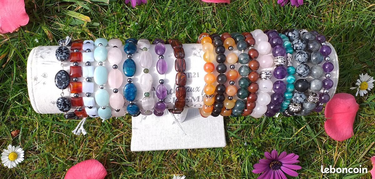 Bracelets en pierre (image 1)