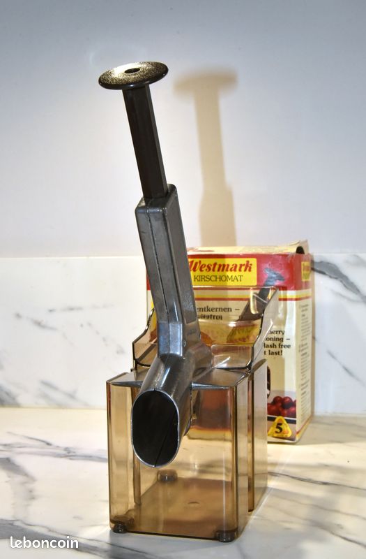 Dénoyauteur Kernex WESTMARK pour cerises - 4000